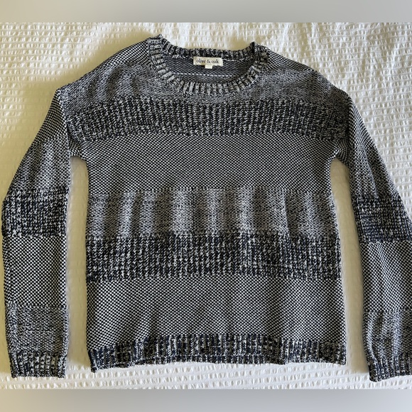 Olive & Oak knit sweater - Picture 1 of 2